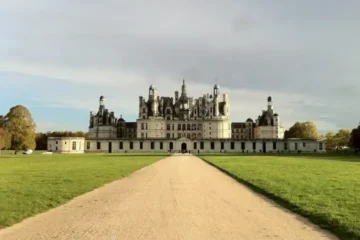 Loire Valley Castles Tour from Tours